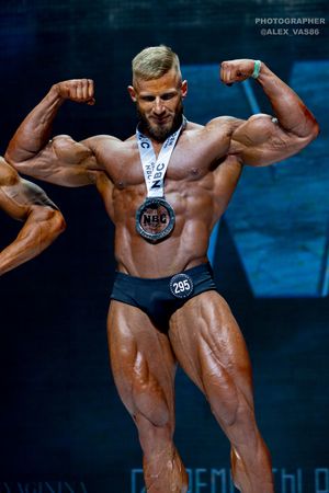 CLASSIC PHYSIQUE 178
